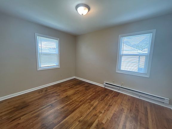4th image of 1056-1058 18th Ave #1056