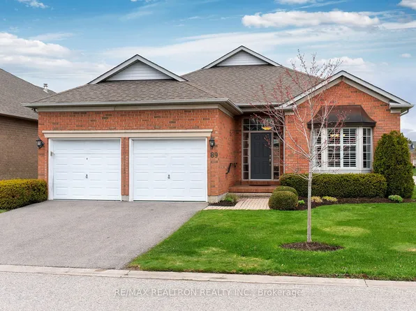 89 Couples Gallery Whitchurch, Whitchurch Stouffville, ON L4A 1M7