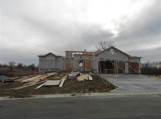 1226 Hillman Ln, Warrensburg, MO 64093