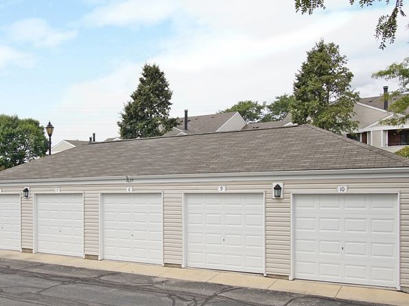 1647 Westminster Dr #207