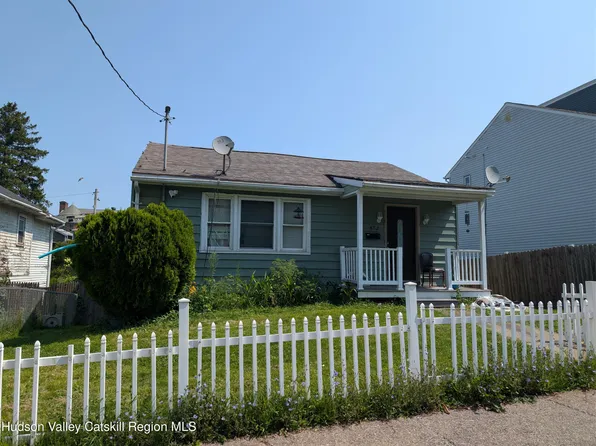 452 Columbia Street, Hudson, NY 12534