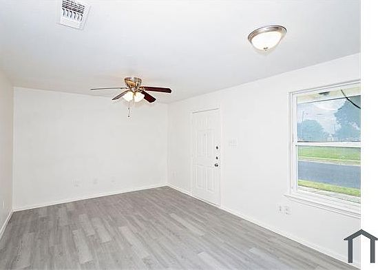 4th image of 1802 16th St #A