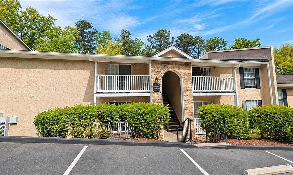 1st image of 3120 Seven Pines Ct Unit 202