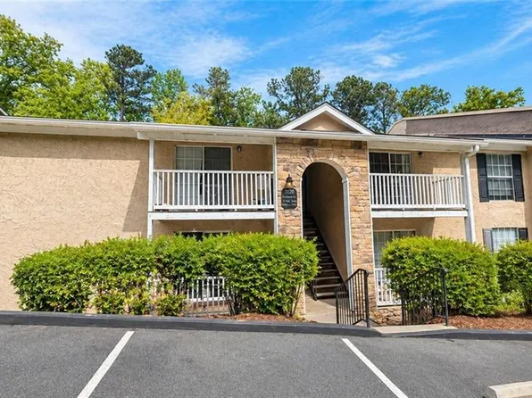 3120 Seven Pines Ct Unit 202, Atlanta, GA 30339