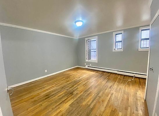 2nd image of 211 W 146th St #3GG