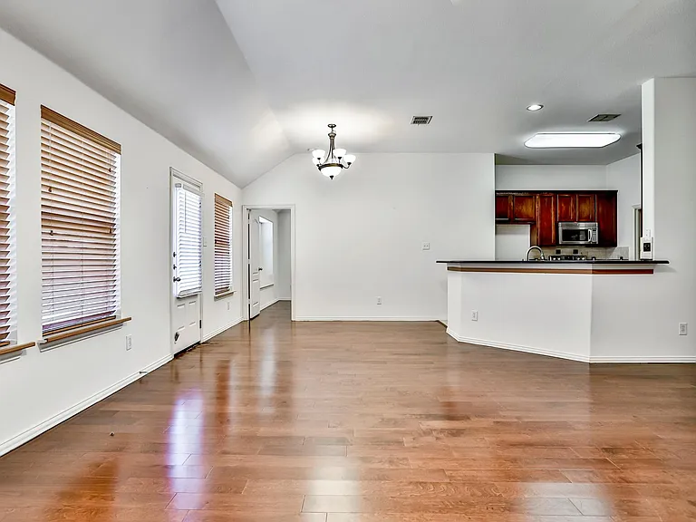 2853 Cascade Cove Dr — Photo 11