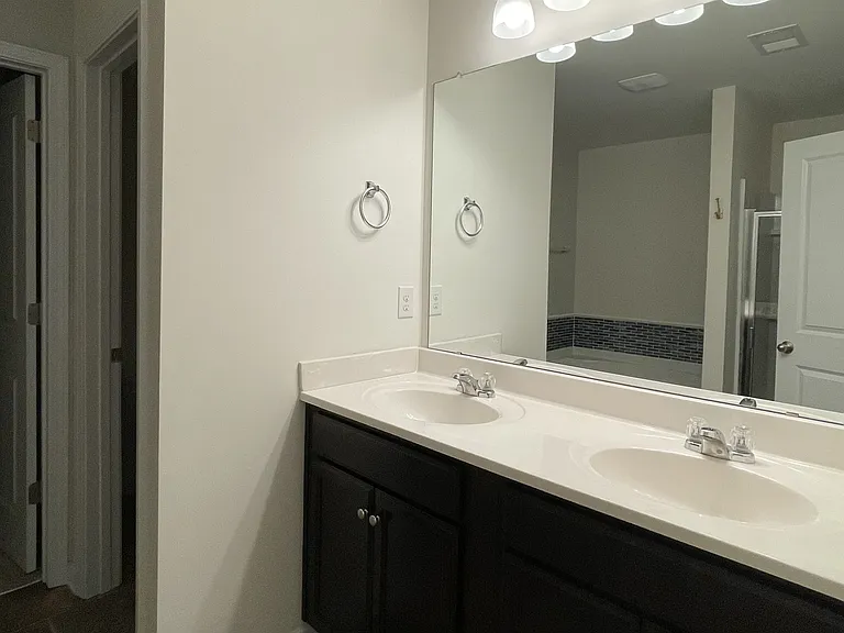 918 Rockleigh Dr — Photo 28