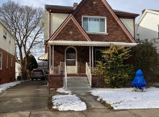 6009 Ternes St, Dearborn, MI 48126