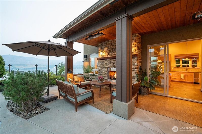 5th image of 100 Ridgeview Drive