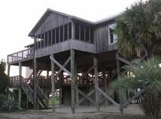72 Sunrise Ln, Panacea, FL 32346