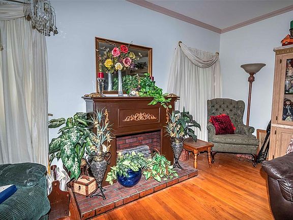5th image of 813 Steele Ave