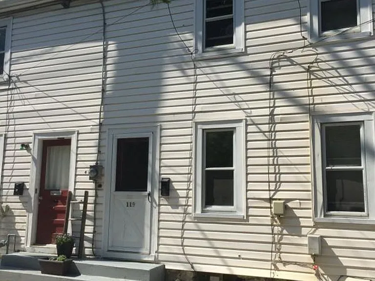 119 W Chapel Ave — Photo 1