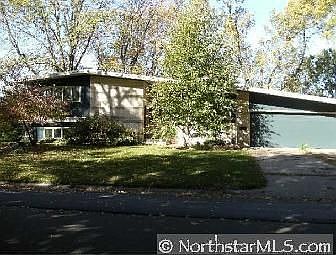 1st image of 802 Hillcrest Dr