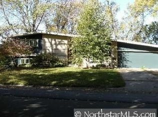 802 Hillcrest Dr, Montgomery, MN 56069