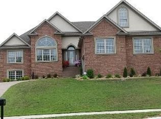 12405 Greenbriar Blvd, Sellersburg, IN 47172