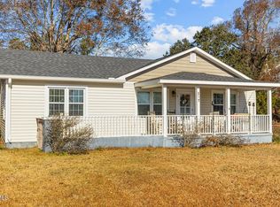 157 Arthur Rd, Beaufort, NC 28516