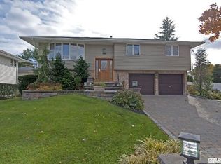 158 Albany St, Deer Park, NY 11729