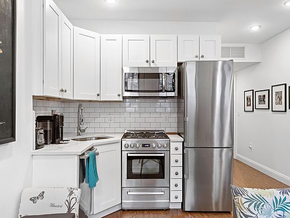 4th image of 359 8th St #1