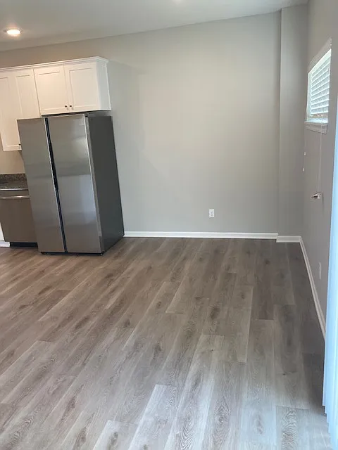 3 bed, 2.5 bath, 1382 sqft, $1,925 — Photo 3
