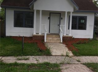 105 Miriam St, Baytown, TX 77520