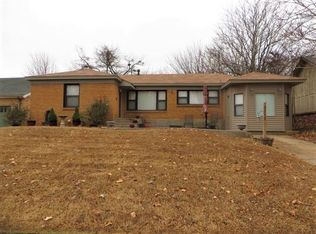 1111 W Missouri Ave, Chickasha, OK 73018