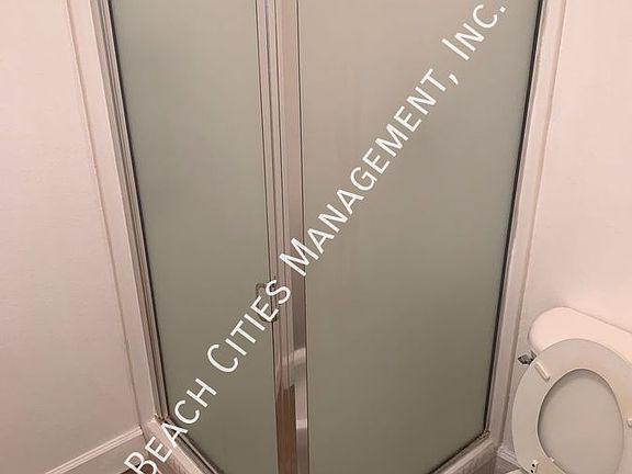 5th image of 278 Alamitos Ave APT 15