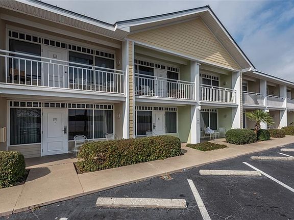 4th image of 611 Destiny Dr #105
