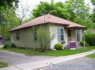 424 Gladys St, Plainwell, MI 49080