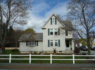 90 Green St, Wakefield, MA 01880