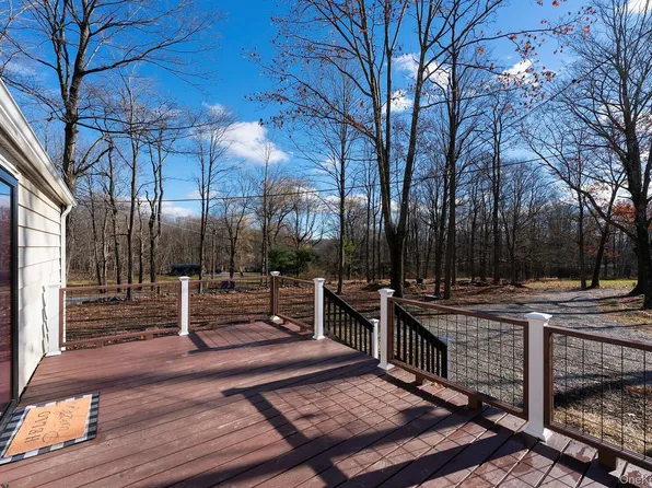 193 Decker Rd, Stanfordville, NY 12581