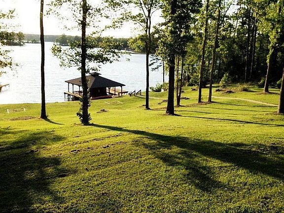 5th image of 1354 Lakecrest Dr