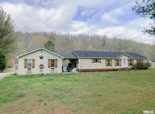 32679 Grapevine Trl, Mcclure, IL 62957