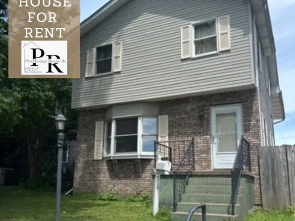 710 12th Ave S, Clinton, IA 52732