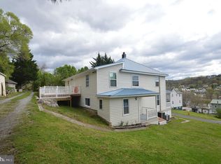 415 Wilkes St, Berkeley Springs, WV 25411
