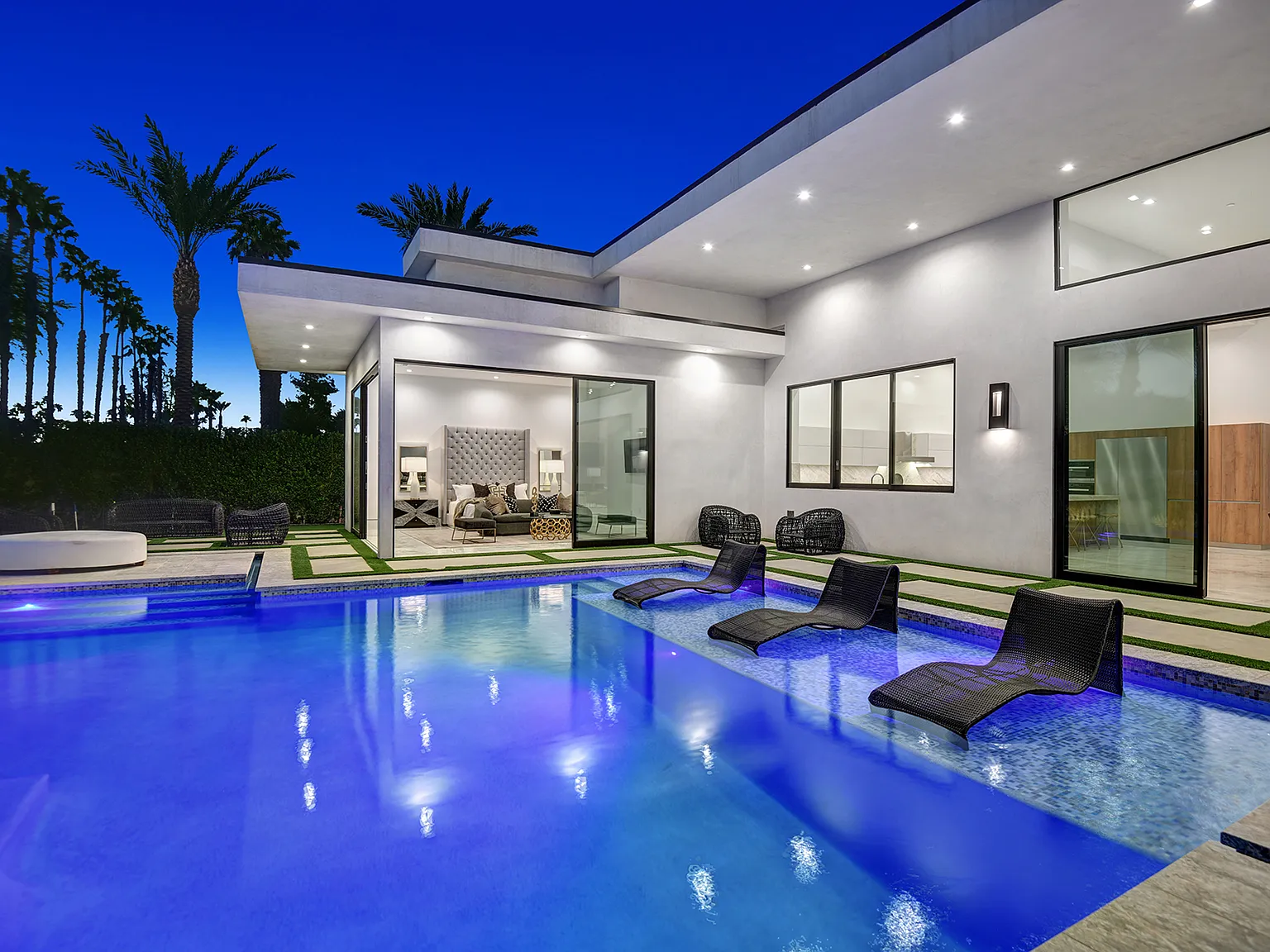 5 bed, 5.5 bath, $50,000 — Photo 4