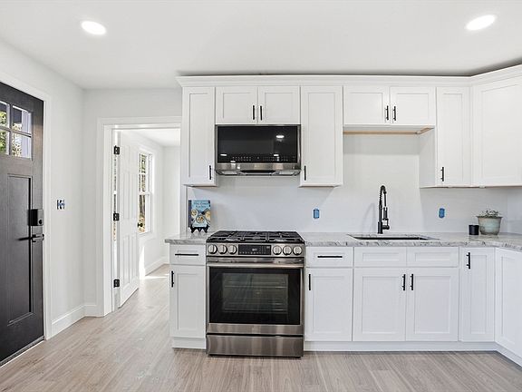 3rd image of 357 Wareham St