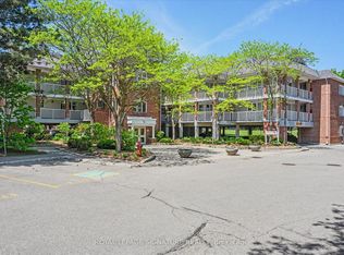 101 Bristol Rd E #221, Mississauga, ON L4Z3P4