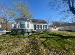 226 Marshall St, Martin, TN 38237