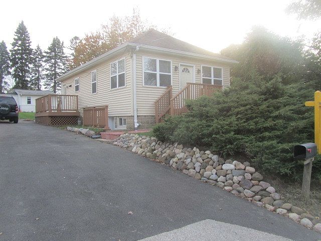 1st image of 193 E Grand Ave