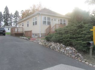 193 E Grand Ave, Fox Lake, IL 60020