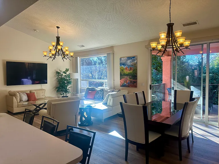 285 Page Pkwy — Photo 15