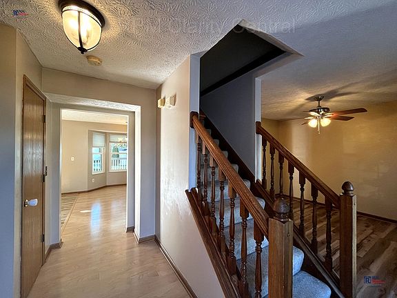 2nd image of 7411 Murrayfield Dr