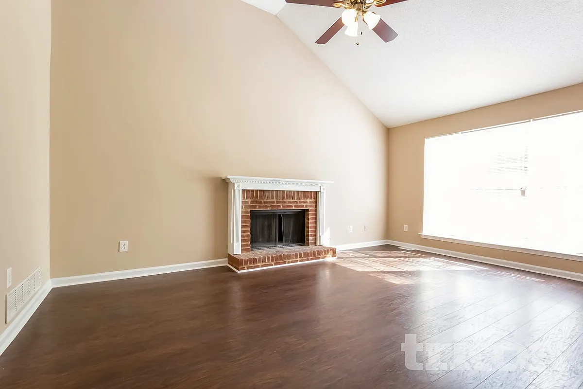 Building Photo - 4900 Tahoe Ct