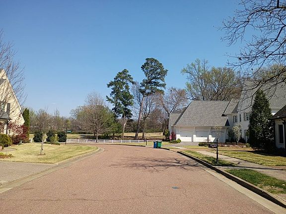 4th image of 8641 Woodlane Dr