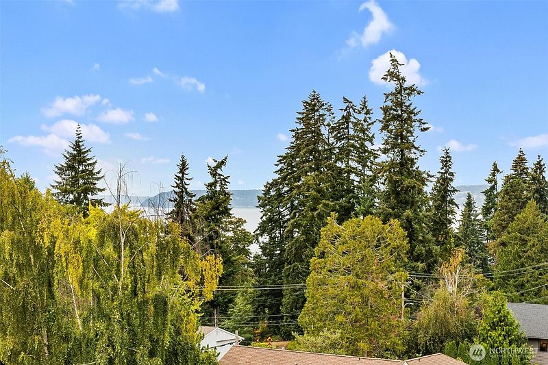2nd image of 17105 76th Avenue W