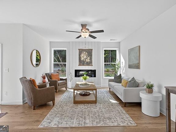 5th image of 159 Windsor Park Ct