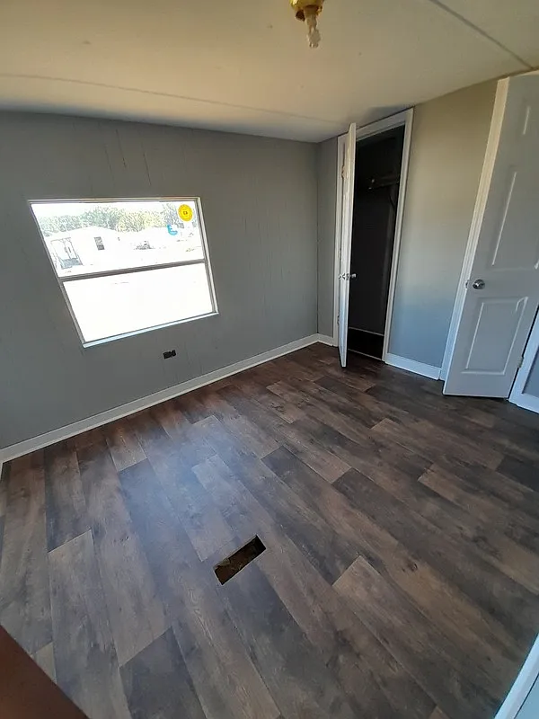 2 bed, 1.0 bath, $850 — Photo 3