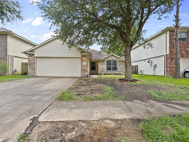 Shining Leaf Ct — Photo 20