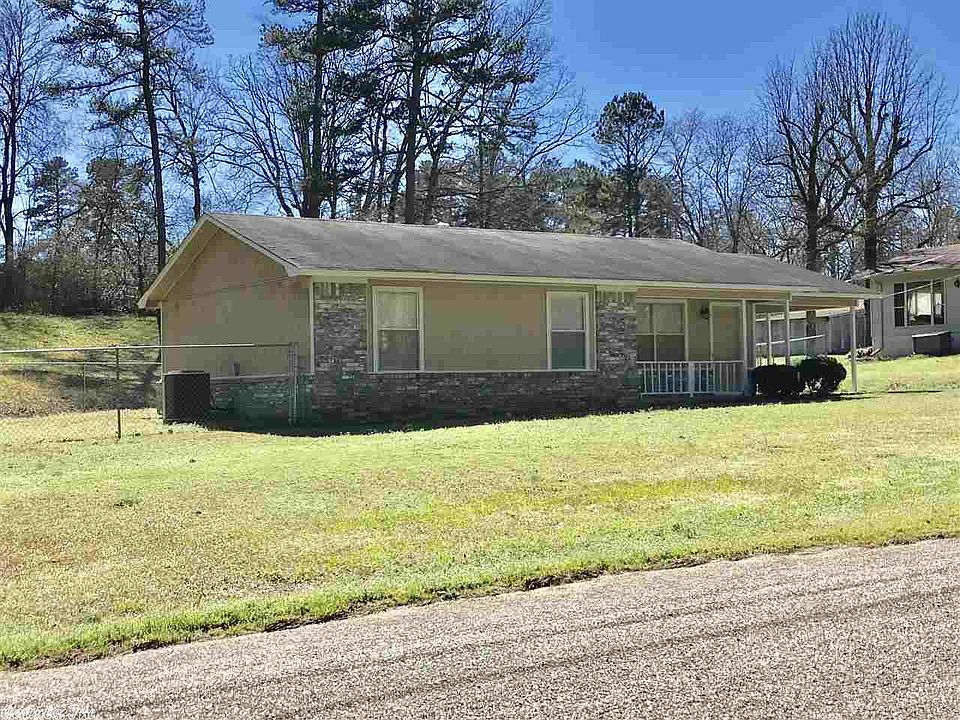 1st image of 231 Mustang Dr