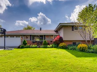 3440 Bellwood Ln, Glenview, IL